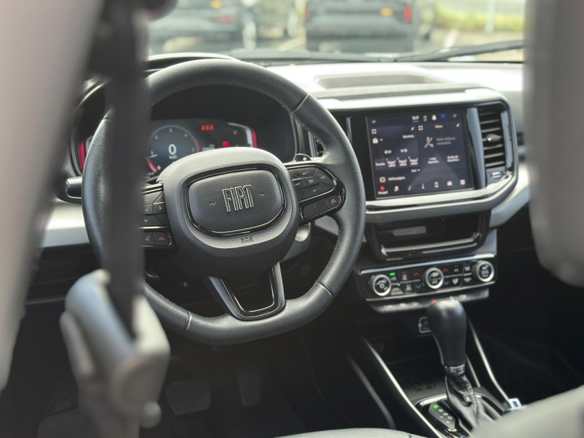 fiat toro 2.0 16v turbo diesel volcano 4wd at9 1.9 4p automatico 2024