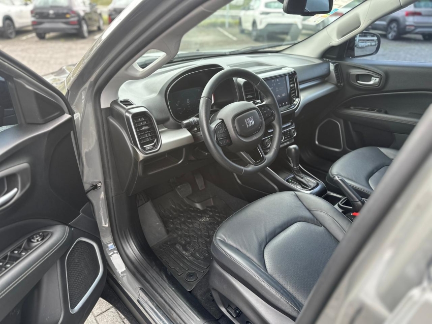 fiat toro 2.0 16v turbo diesel volcano 4wd at9 1.9 4p automatico 2024