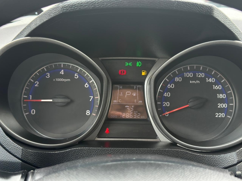 hyundai hb20s 1.0 comfort plus 12v flex 4p manual 1.5 automatico 2015