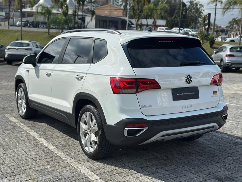 volkswagen taos 1.4 250 tsi total flex comfortline automatico 1.3 4p 2022