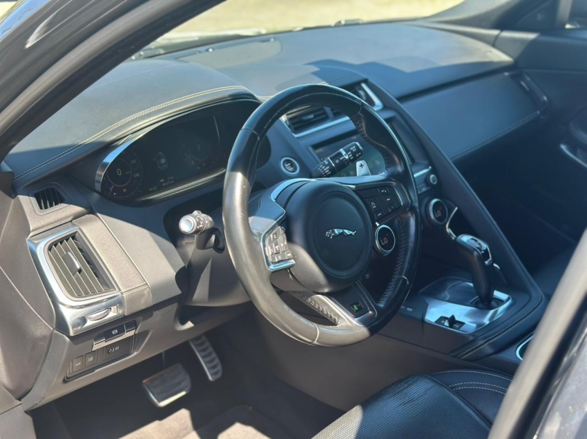 jaguar e-pace 2.0 16v p250 gasolina r-dynamic se awd automatico 1.9 4p 2018