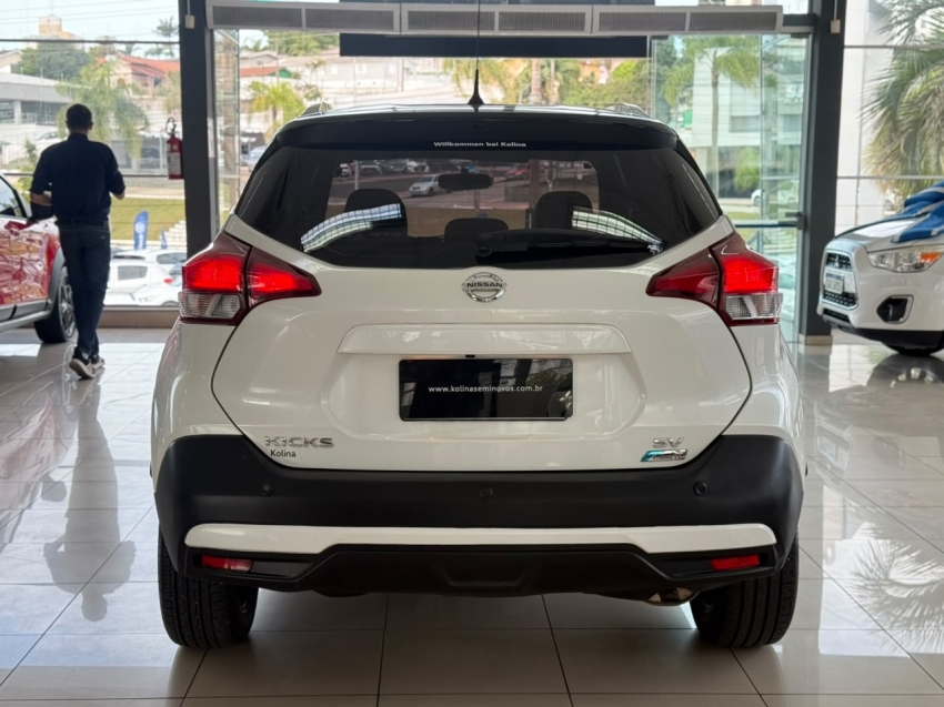 nissan kicks 1.6 16v flexstart sv 4p xtronic flex automatico 20184