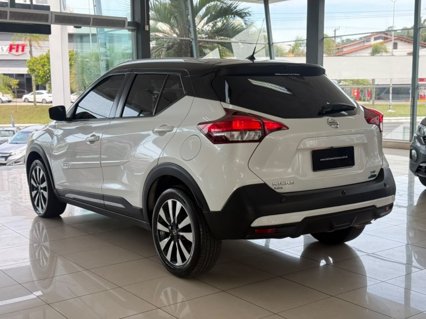 nissan kicks 1.6 16v flexstart sv 4p xtronic flex automatico 20183