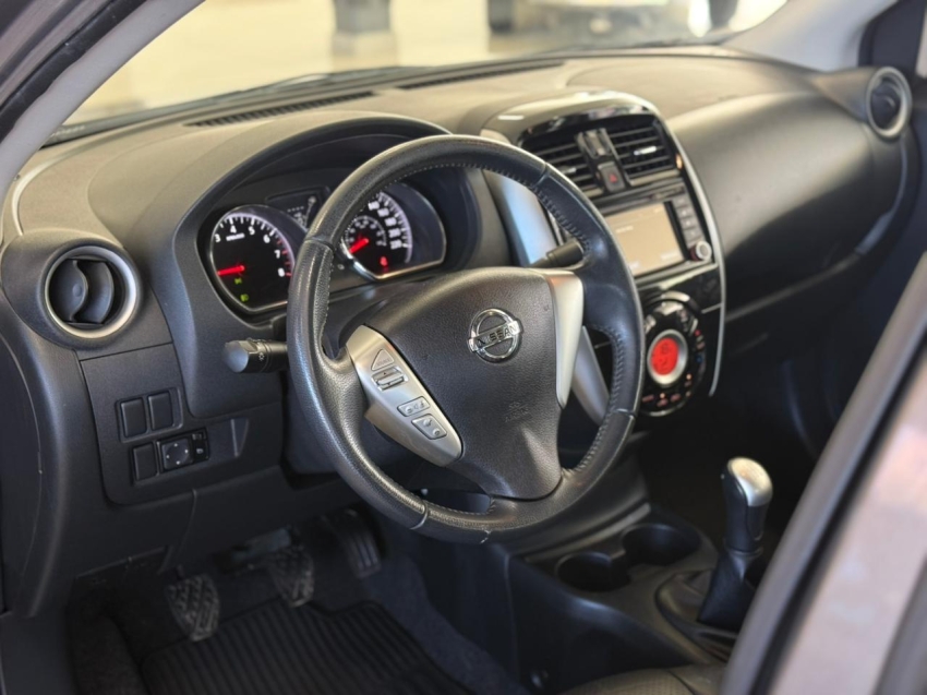 nissan versa 1.6 16v flexstart unique 4p manual 1.5 flex 20167