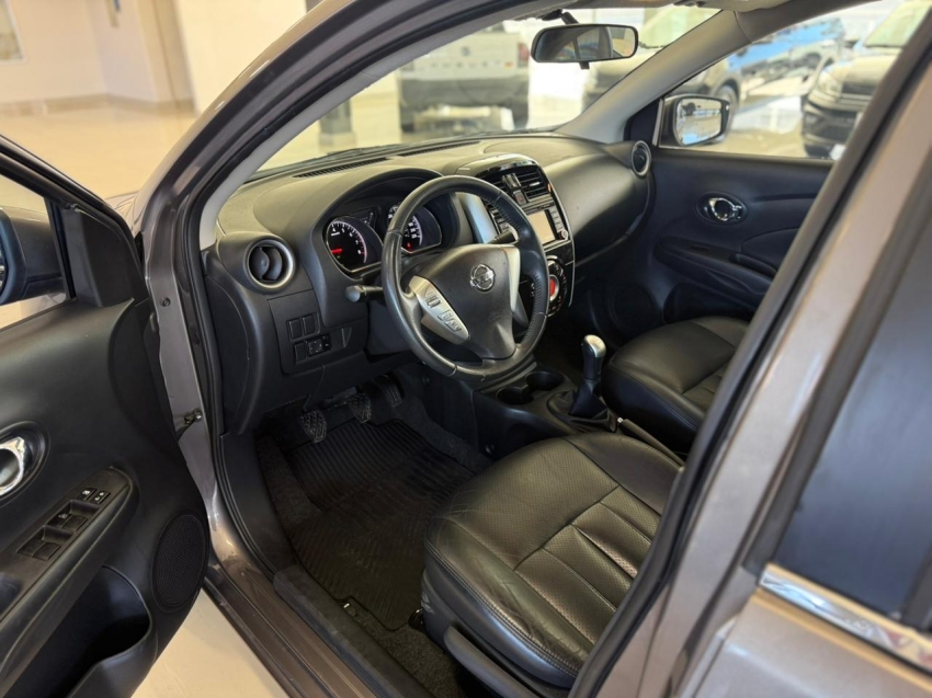 nissan versa 1.6 16v flexstart unique 4p manual 1.5 flex 20166