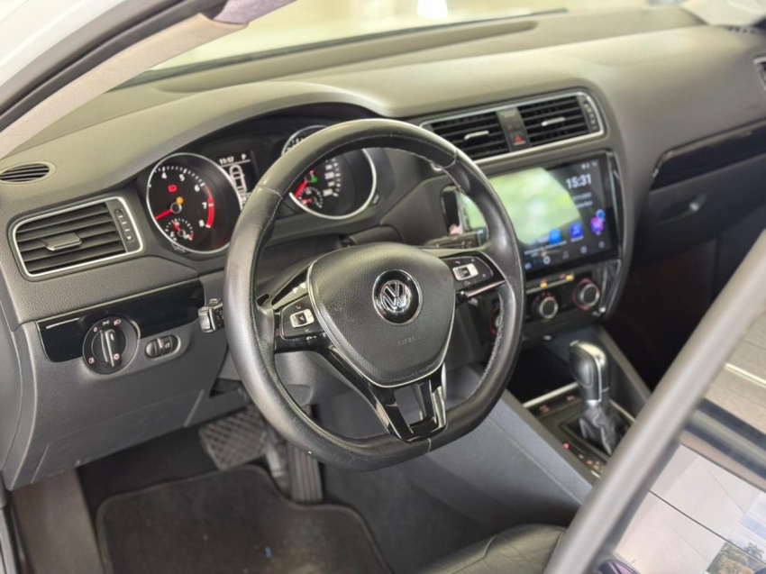 volkswagen jetta 2.0 comfortline flex 4p manual 1.9 automatico 20157