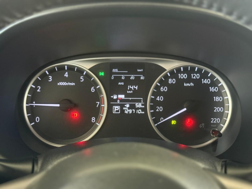 nissan kicks 1.6 16v flexstart sv 4p xtronic 1.5 flex automatico 202010