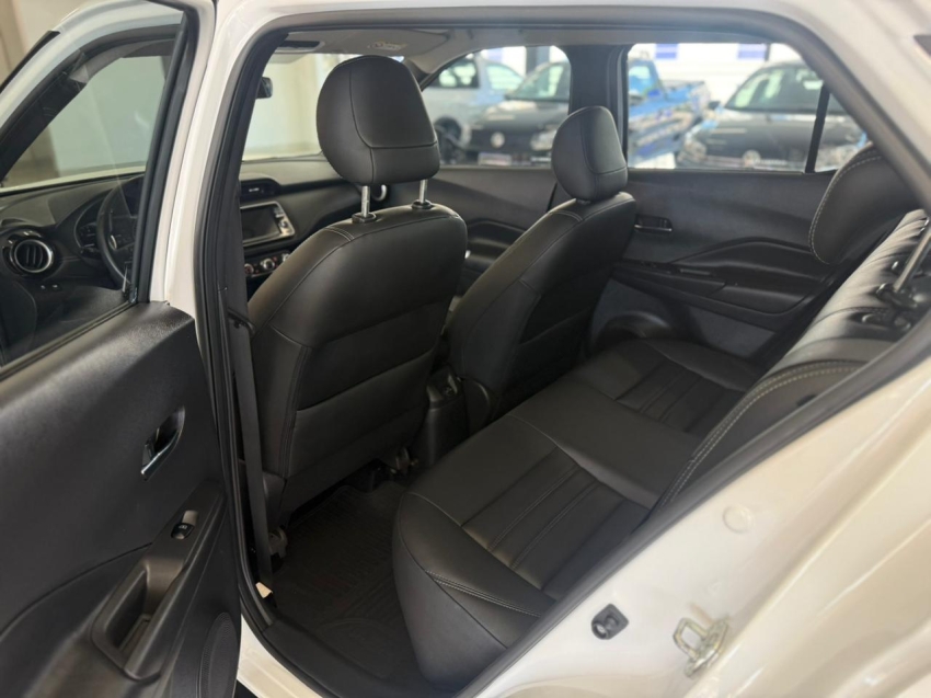 nissan kicks 1.6 16v flexstart sv 4p xtronic 1.5 flex automatico 20209