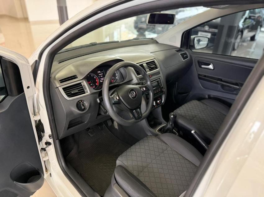 volkswagen fox 1.0 mpi trendline 12v flex 4p manual 20176