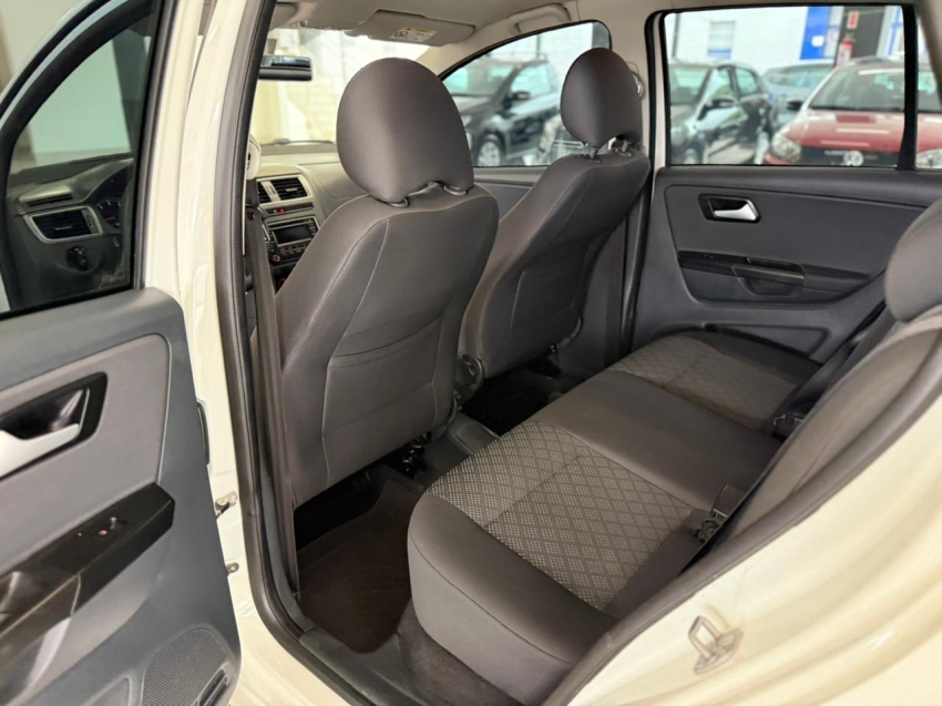 volkswagen fox 1.0 mpi trendline 12v flex 4p manual 20179