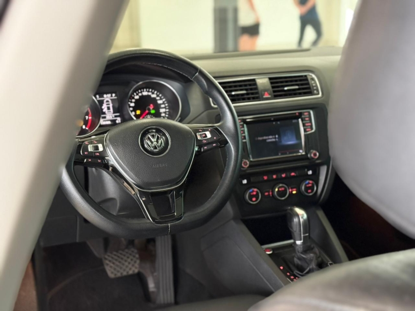 volkswagen jetta 1.4 16v tsi comfortline gasolina 4p tiptronic 1.3 automatico 20178