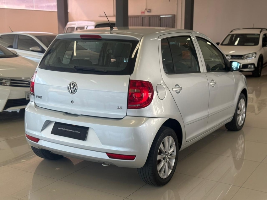 volkswagen fox 1.6 mi 8v flex 4p manual 1.5 5p 20115