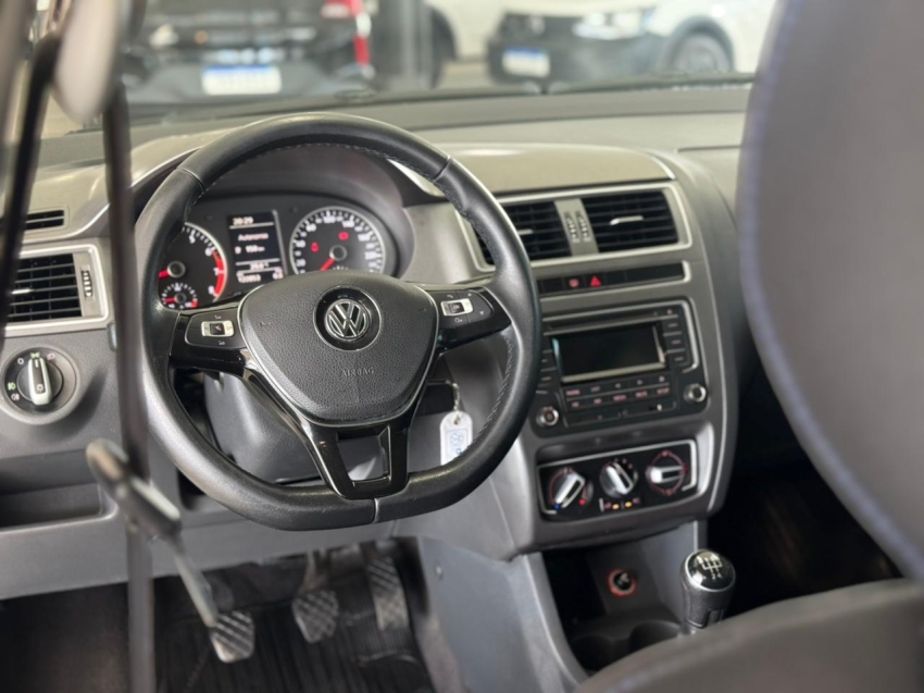 volkswagen fox 1.6 msi comfortline 8v flex 4p manual 1.5 20165