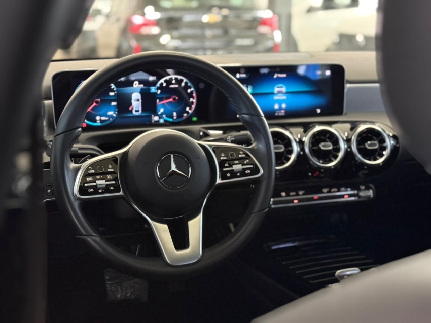 mercedes-benz a 200 1.3 cgi gasolina advance sedan 7g-dct 4p automatico 202010