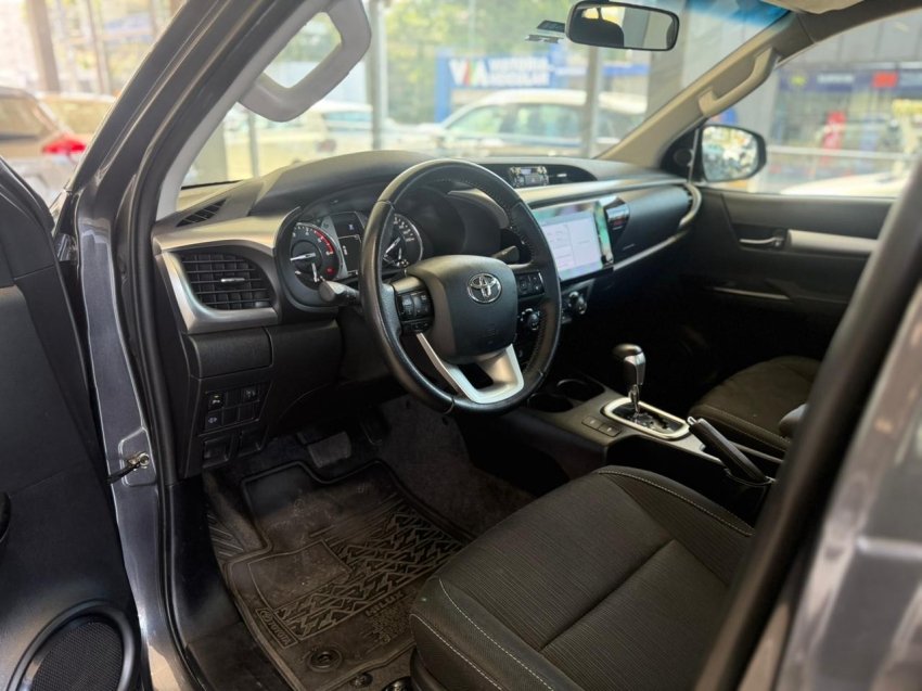 toyota hilux 2.8 d-4d turbo diesel cd sr 4x4 automatico 2.7 5p 20238