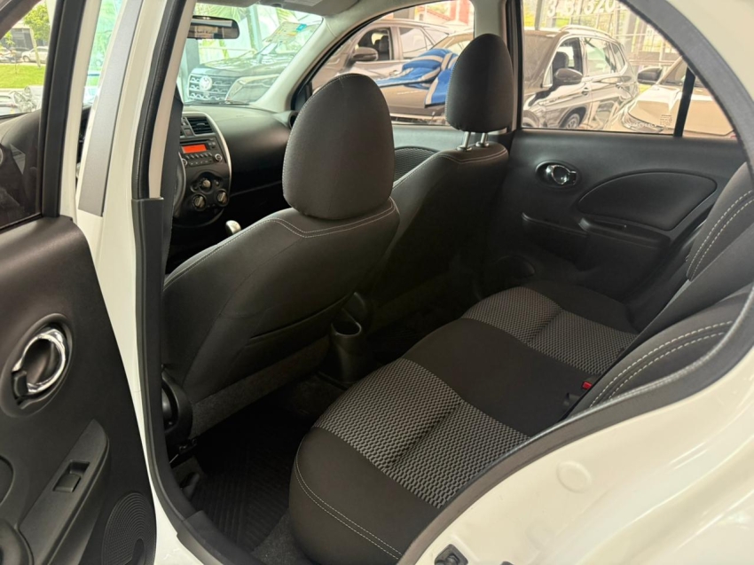 nissan march 1.6 sv 16v flex 4p manual 1.5 5p 20189