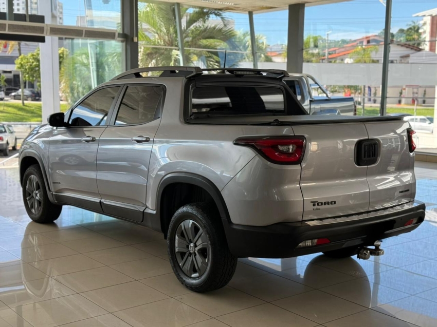 fiat toro 1.8 16v evo flex freedom at6 1.7 4p automatico 20203