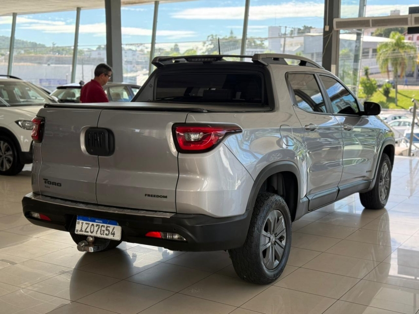 fiat toro 1.8 16v evo flex freedom at6 1.7 4p automatico 20205