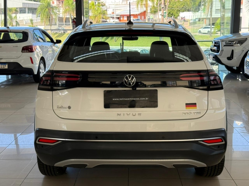 volkswagen nivus 1.0 200 tsi total flex highline automatico 4p 20224