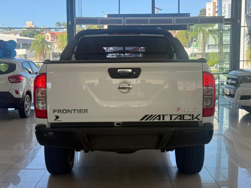 nissan frontier 2.3 16v turbo diesel attack cd 4x4 automatico 2.2 4p 20194