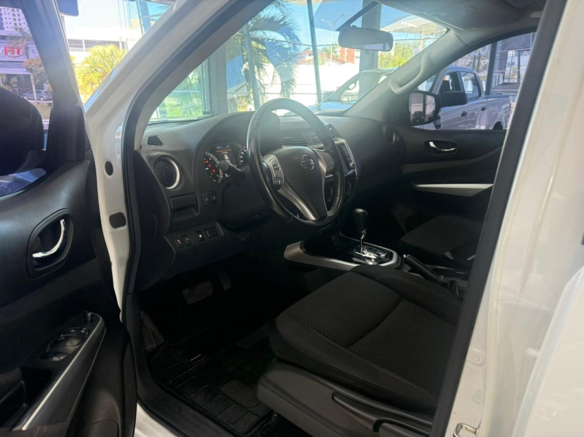 nissan frontier 2.3 16v turbo diesel attack cd 4x4 automatico 2.2 4p 20197