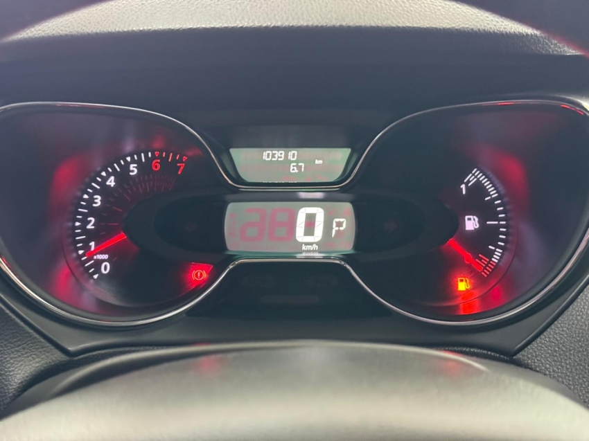 renault captur 1.6 16v sce flex intense x-tronic 1.5 4p automatico 201810
