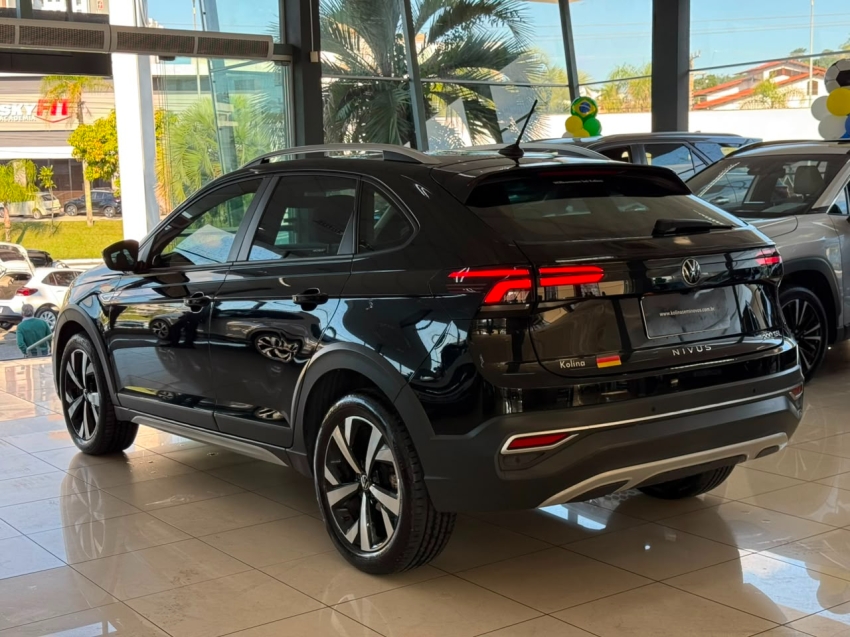 volkswagen nivus 1.0 200 tsi total flex highline automatico 4p 20213