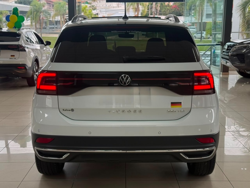 volkswagen t-cross 1.0 200 tsi total flex comfortline automatico 4p 20244
