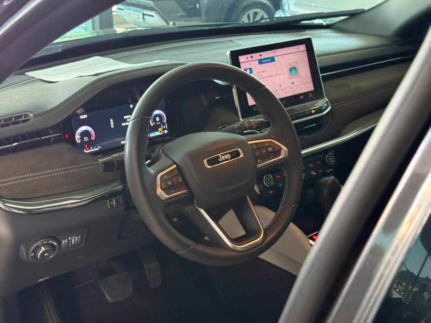 jeep commander 2.0 td380 turbo diesel overland at9 1.9 5p automatico 20228