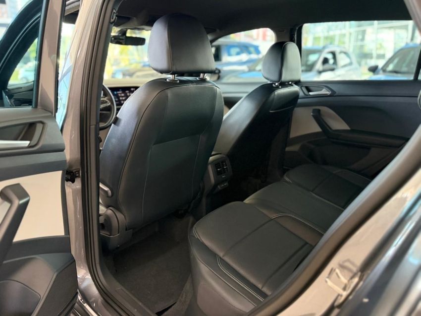 volkswagen t-cross 1.4 250 tsi total flex highline automatico 1.3 4p 202310