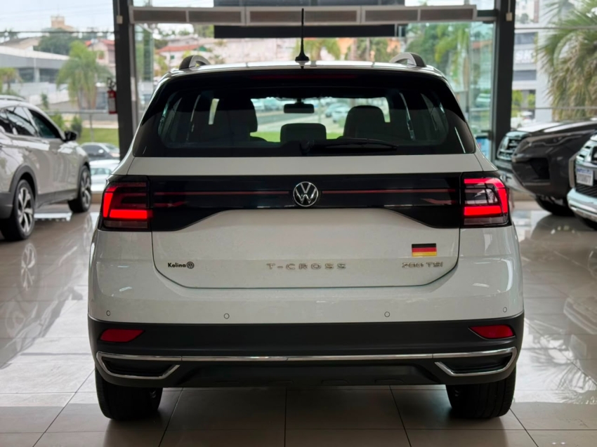 volkswagen t-cross 1.0 200 tsi total flex comfortline automatico 4p 20224