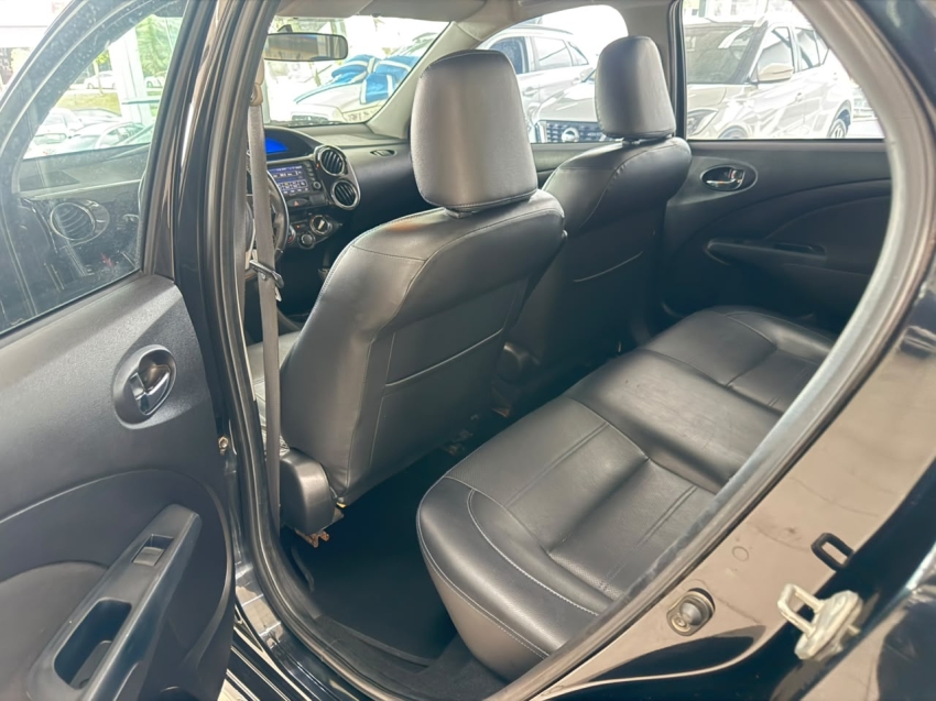 toyota etios 1.5 platinum 16v flex 4p automatico 20199