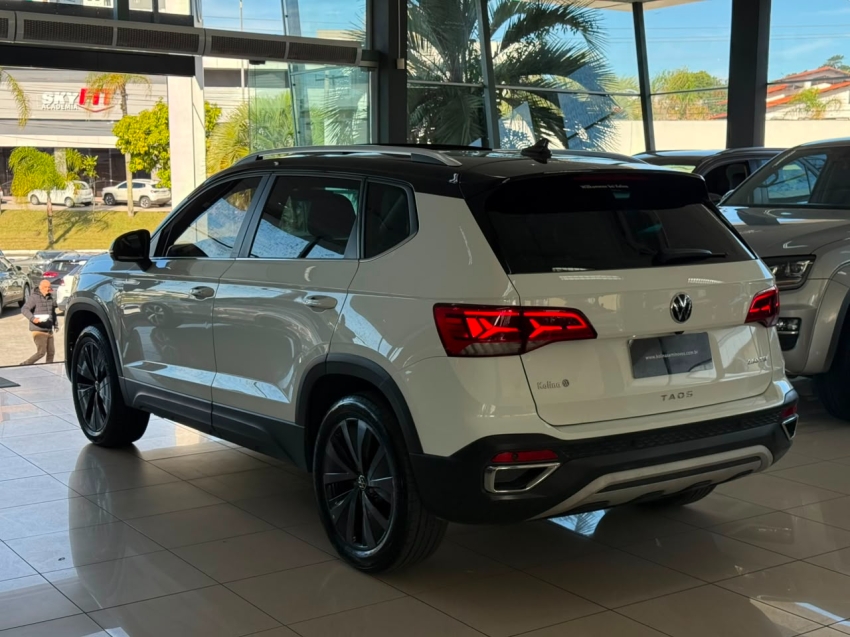 volkswagen taos 1.4 250 tsi total flex highline automatico 1.3 4p 20224