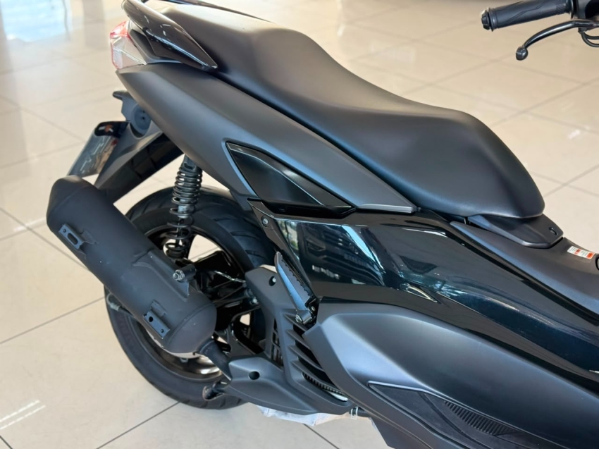yamaha nmax 160 abs 1600 gasolina automatico 20223