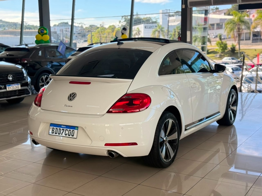 volkswagen fusca 2.0 tsi 16v gasolina 2p automatico 1.9 20136