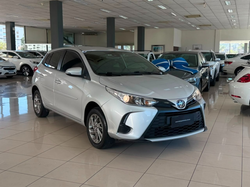 toyota yaris 1.5 16v flex xs connect multidrive 1.4 4p automatico 20230