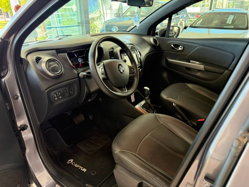 renault captur 1.6 16v sce flex bose x-tronic 4p automatico 20217