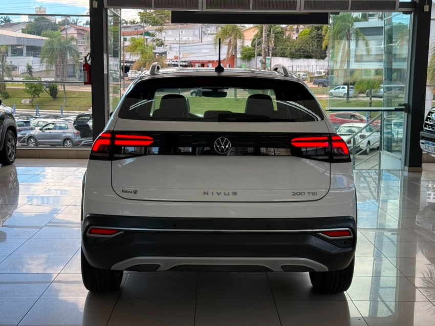 volkswagen nivus 1.0 200 tsi total flex highline automatico 4p 20214