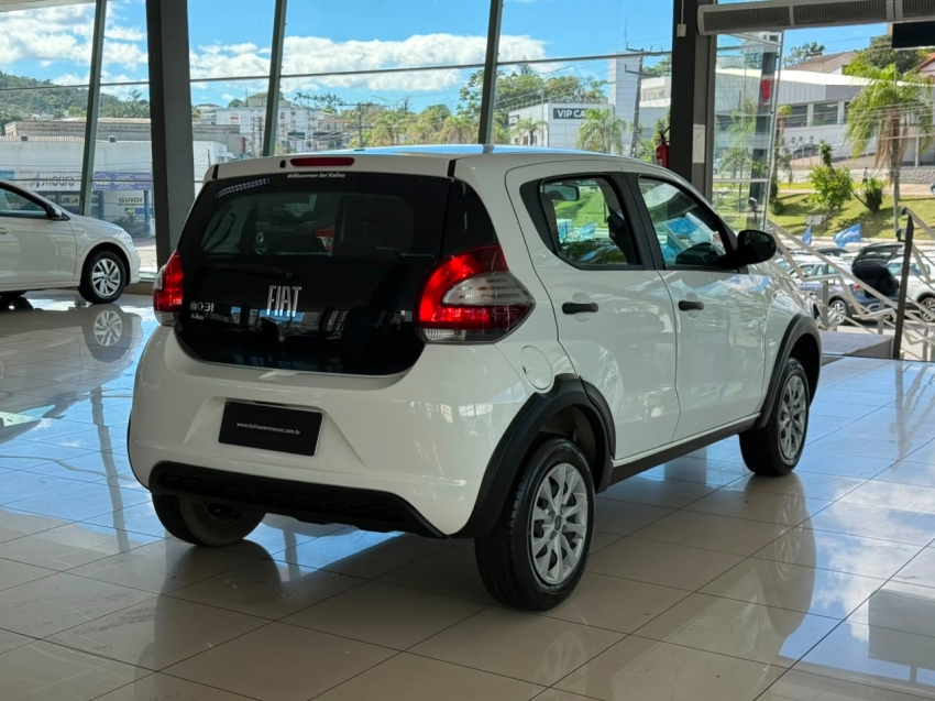 fiat mobi 1.0 evo flex like. manual 4p 20235
