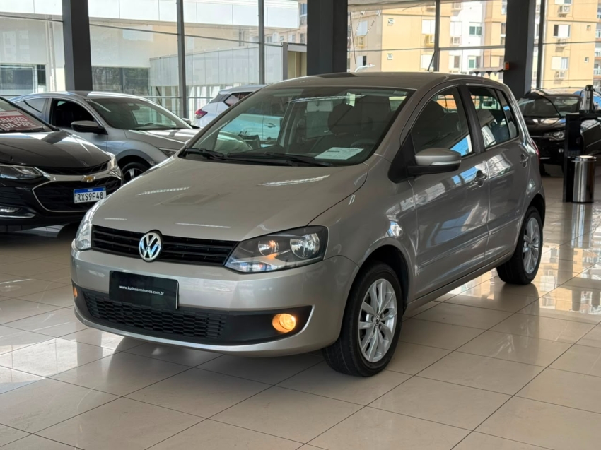 volkswagen fox 1.0 mi 8v flex 4p manual 20142