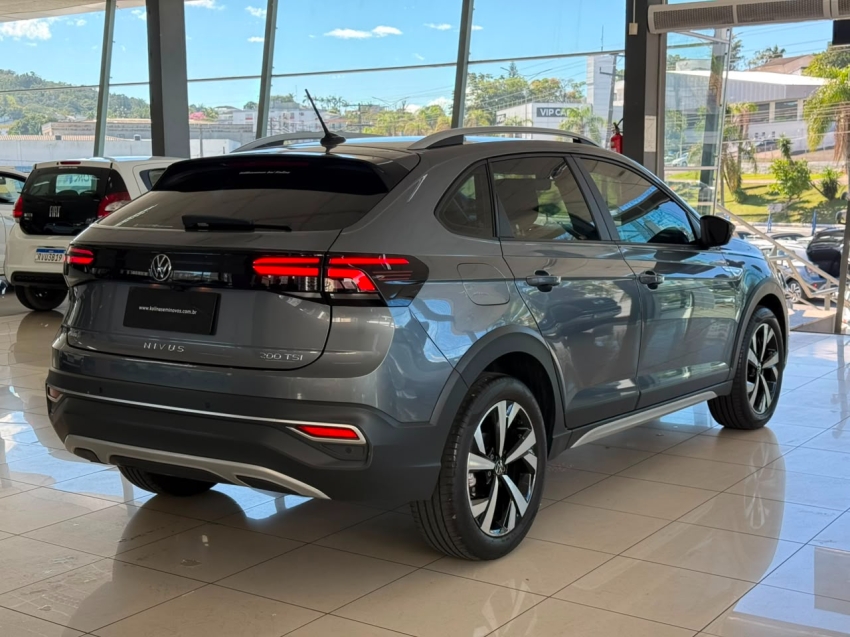 volkswagen nivus 1.0 200 tsi total flex highline automatico 4p 20245