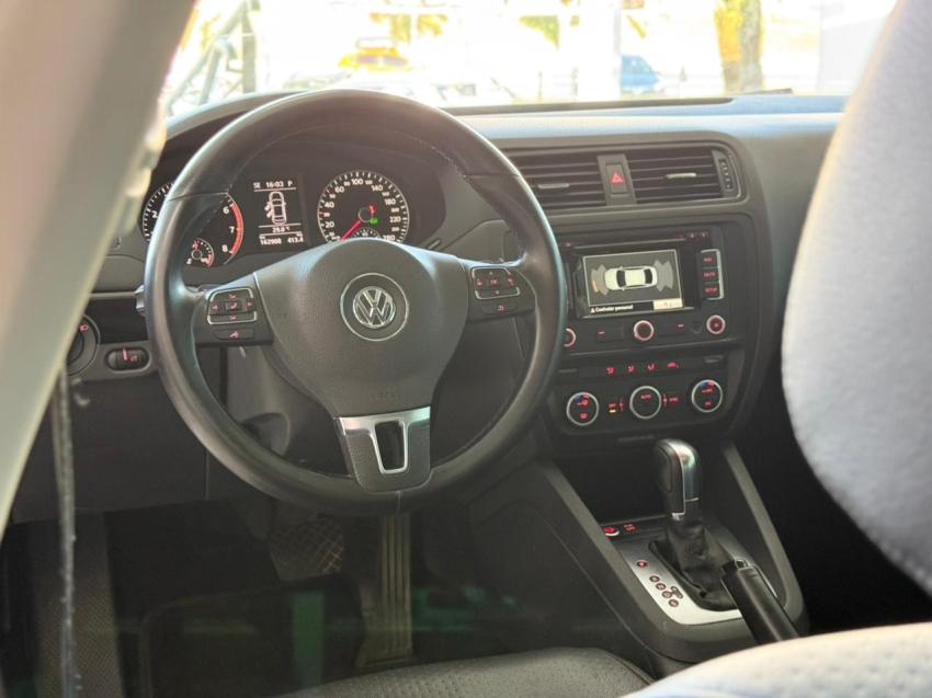 volkswagen jetta 2.0 tsi highline 211cv gasolina 4p tiptronic 1.9 flex automatico 20149