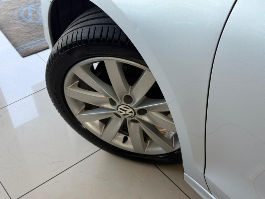volkswagen jetta 2.0 tsi highline 211cv gasolina 4p tiptronic 1.9 flex automatico 20144