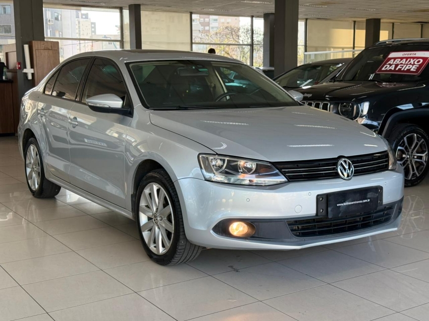 volkswagen jetta 2.0 tsi highline 211cv gasolina 4p tiptronic 1.9 flex automatico 20140
