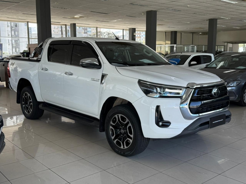 toyota hilux 2.8 d-4d turbo diesel cd srx 4x4 automatico 4p 20210
