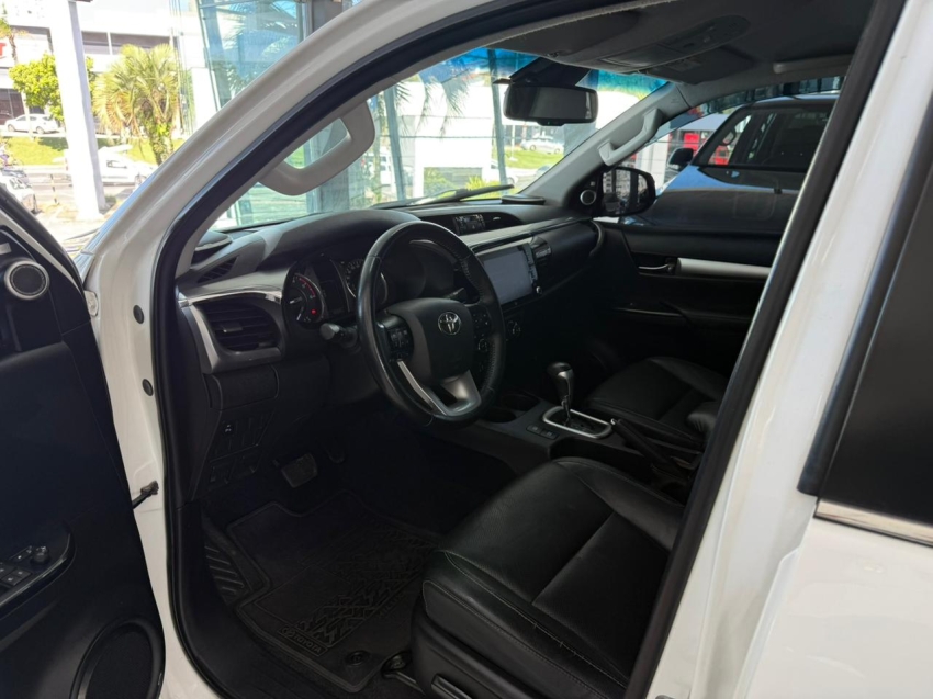 toyota hilux 2.8 d-4d turbo diesel cd srx 4x4 automatico 4p 20217