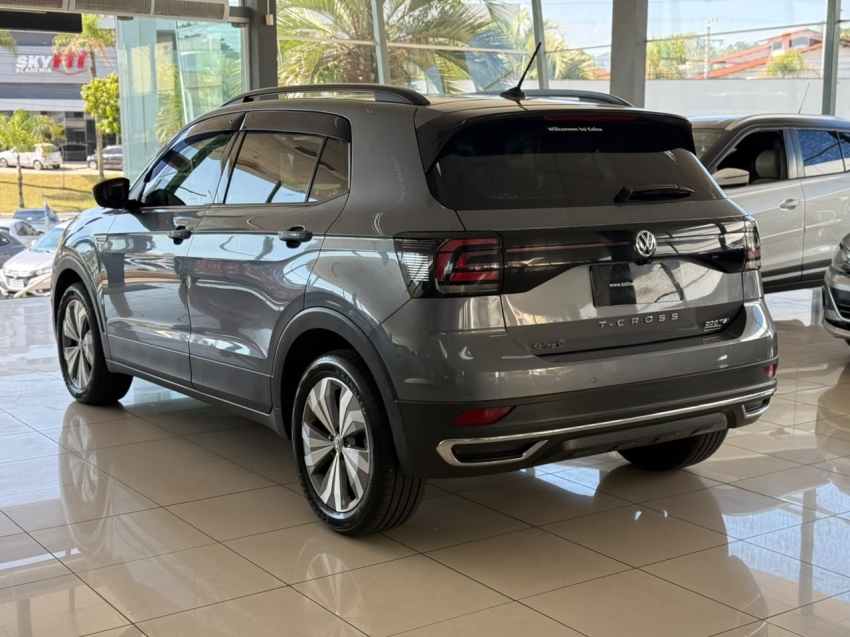 volkswagen t-cross 1.0 200 tsi total flex comfortline automatico 4p 20203