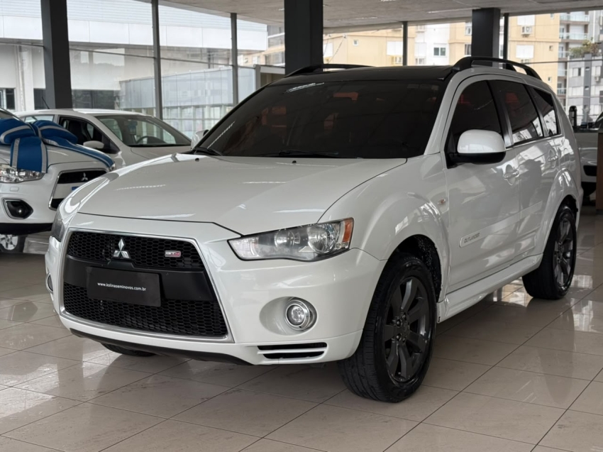 mitsubishi outlander 3.0 gt 4x4 v6 24v gasolina 4p automatico 2.9 20132