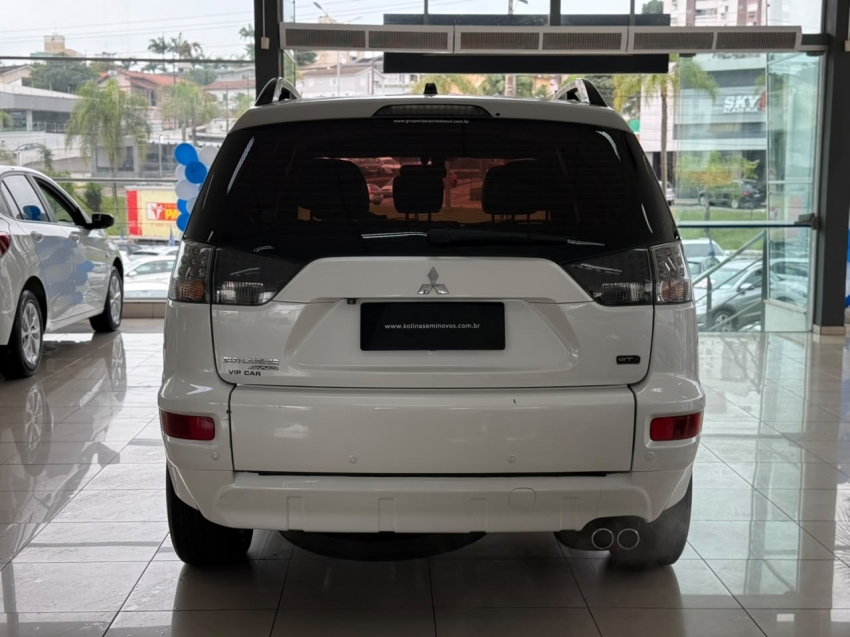 mitsubishi outlander 3.0 gt 4x4 v6 24v gasolina 4p automatico 2.9 20134