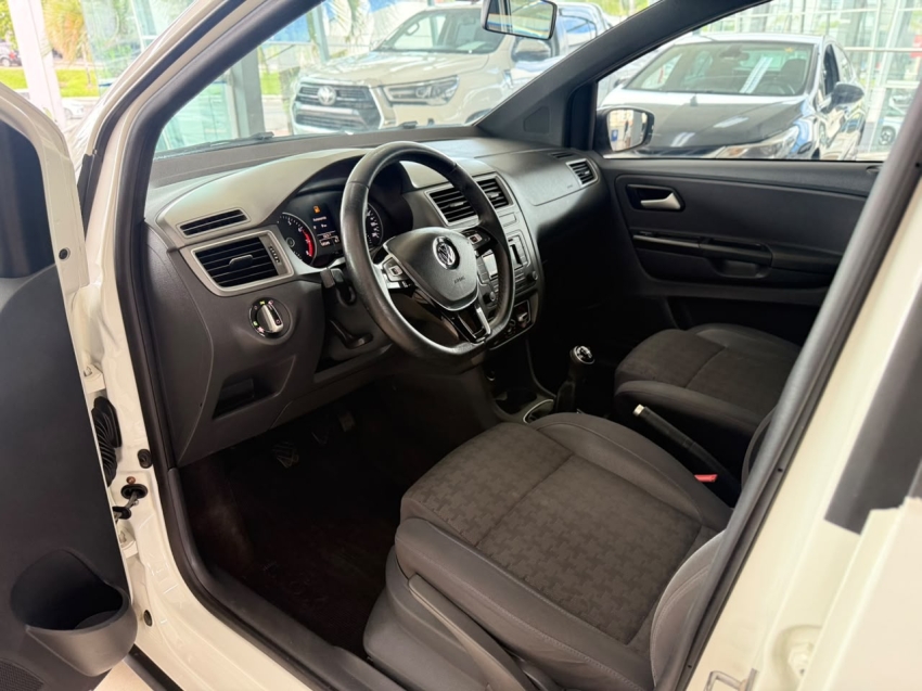 volkswagen fox 1.0 mpi track 12v flex 4p manual 20178